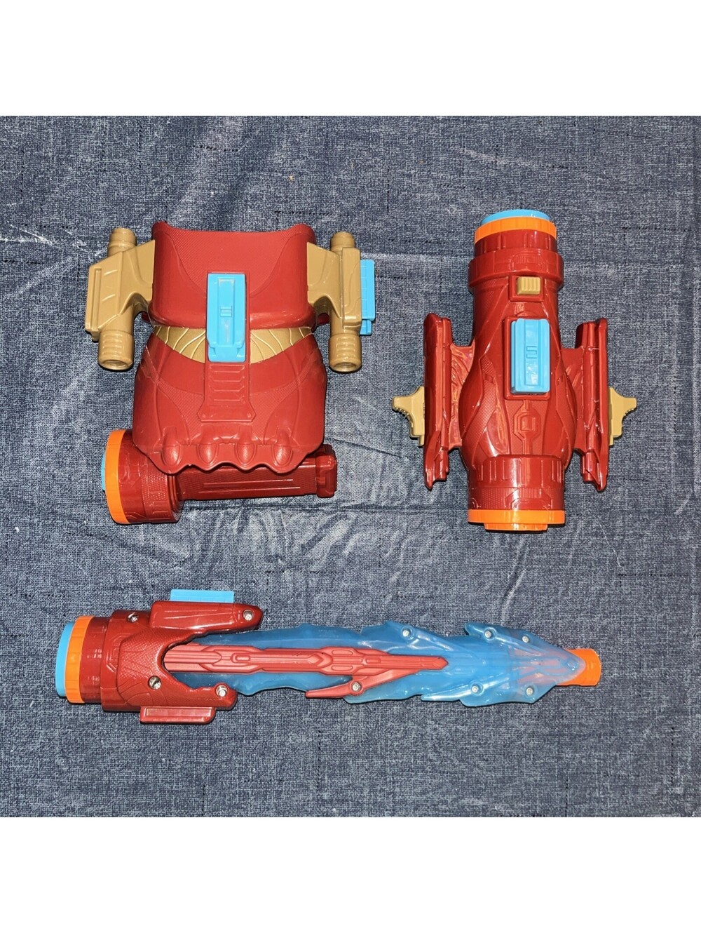 Marvel Avengers: Infinity War Nerf Iron Man Assembler Gear.
